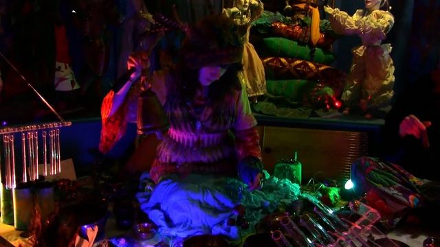 ПРОБУЖДЕНИЕ ВЕСНЫ (Песни Древнего Леса, Музей Кукол, 24.03.2018) смотреть онлайн