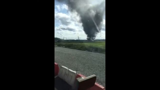 На М10 горит свалка покрышек смотреть онлайн