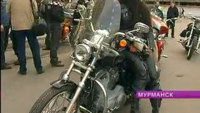 Актер Пьер Ришар прокатился по мурманским дорогам в компании заполярных байкеров смотреть онлайн