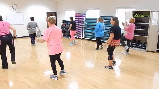 I WILL SURVIVE by Gloria Gaynor #Zumbagold Easy Line Dance смотреть онлайн