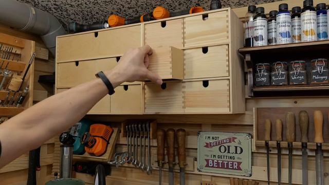 New Workshop Tour 2024 - Small Guitar Maker Shed смотреть онлайн