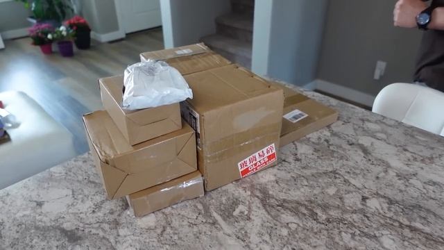 ОТКРЫВАЕМ ПОТЕРЯННЫЕ ПОСЫЛКИ ПО 1$! ЧТО НАШЛИ? 03.08.2022