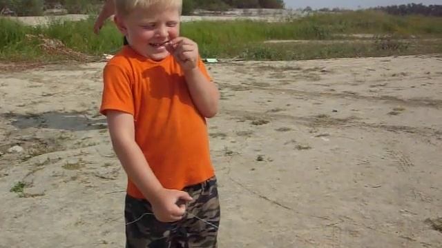 Река Дон ловля на резинку смотреть онлайн