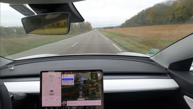 Ma Tesla Model 3 n'aime pas les stops! смотреть онлайн