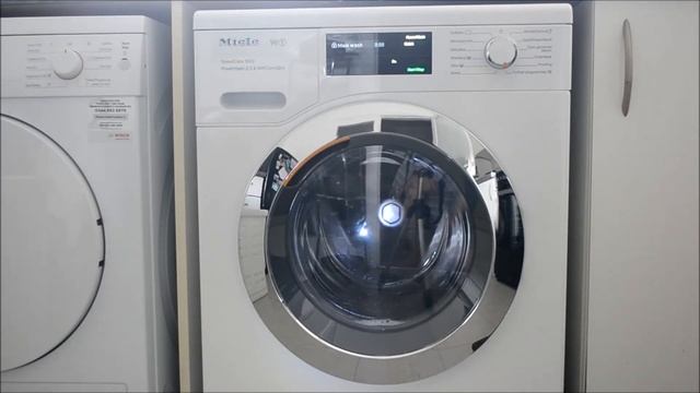 My Miele W1 WCH360 speedcare 1600, on an express 20 and final spin (1200rpm). смотреть онлайн