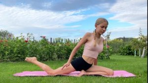 Как сесть на продольный шпагат/ растяжка продольного шпагата/ 9 минут в день ??♀️