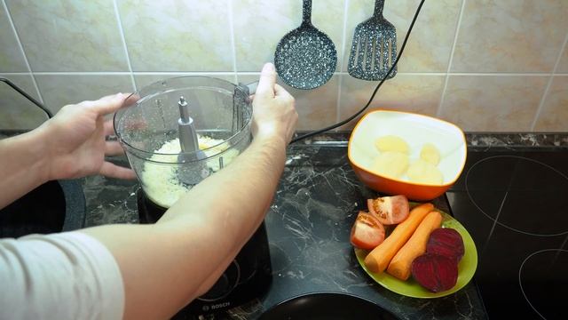 Подробный обзор и тест комбайна Bosch MultiTalent 3 (MCM3xxxx). Развод на покупку насадки смотреть онлайн