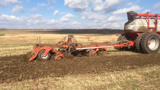 Новинка от Horsch. Внесенние сухих минеральных удобрений при основной обработке почвы. смотреть онлайн