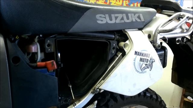 Воздушный фильтр HiFlo для Suzuki Djebel 250 снятие и пропитка смотреть онлайн