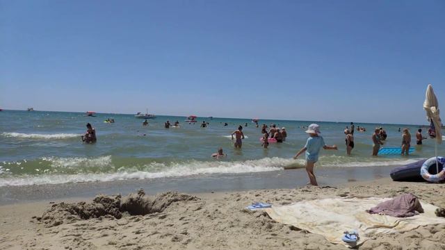 Железный Порт на пляже на Черном море смотреть онлайн