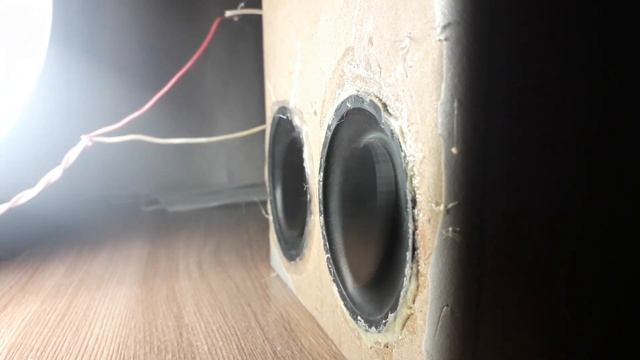 Пассивные излучатели на 25HZ смотреть онлайн