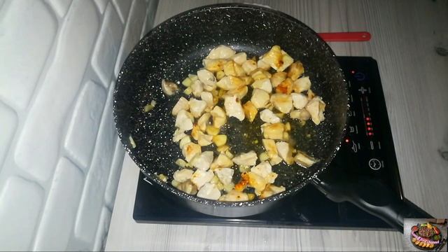 Макароны с куриным филе в медово-томатном соусе. смотреть онлайн