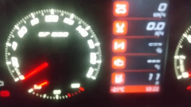 Запуск Ваз 2112 в -21, 124 двигатель,   масло минералка 15w40, дохлый АКБ, в гараже