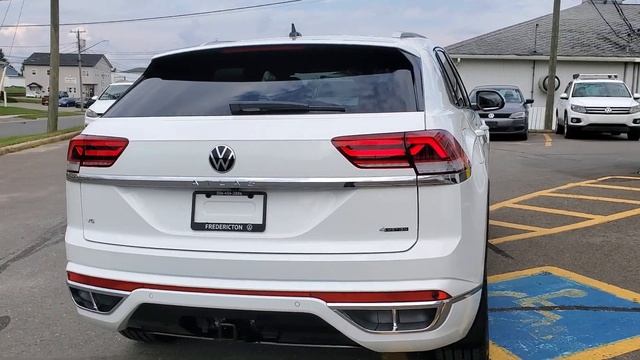 2023 Volkswagen Atlas Cross Sport Execline R-Line @Frederictonvw смотреть онлайн