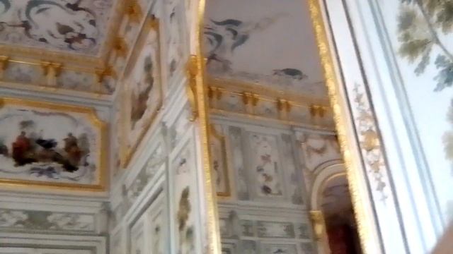 Замок ? ?♀️ Шан-Сюр-Марн. Жилые комнаты, Гостиный зал, 1 этаж/Le Château ? ? de Champs-sur-Marne. смотреть онлайн