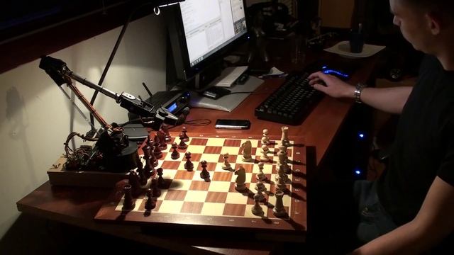 ChessBot Lynxmotion AL5A Progress смотреть онлайн