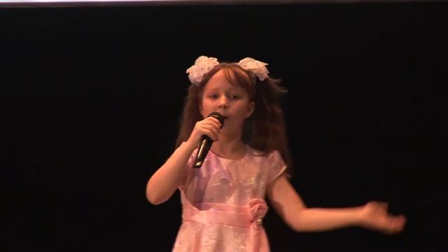 07.03.2018. Песенка мамонтёнка. Хоер Ангелина. "Калейдоскоп" КЦ "Елизавета Мамонтова" Хотьково. смотреть онлайн