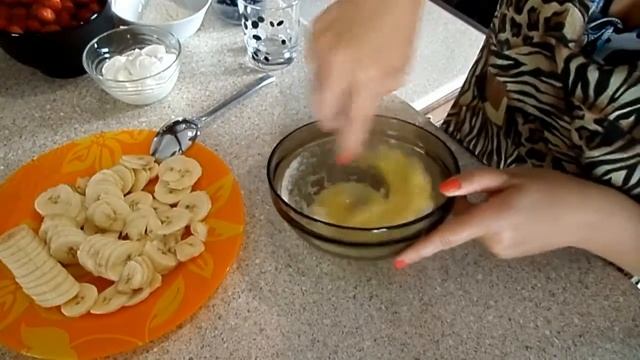 Пирог с клубникой и бананами с заливкой. Клубничный тарт рецепт смотреть онлайн