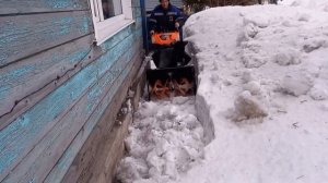 Снегоуборщик Patriot PS 911E. Друган работает.