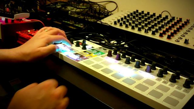 #Jamuary2018 27 (DRM1, microGranny, Atmegatron, Dark Energy, BeatStep Pro) смотреть онлайн