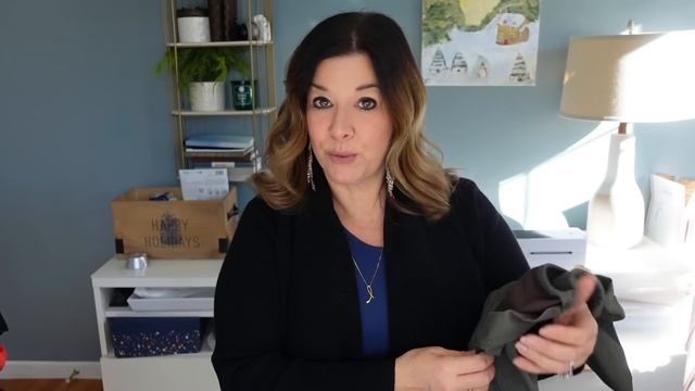 A Hat Worth Hundreds?!? LAST Goodwill Outlet Haul of 2022!! Thrift with Me at the BINS 31 pounds! смотреть онлайн