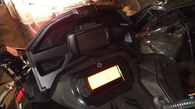 Навигатор Montana 680t на снегоходе Lynx 59 Ranger