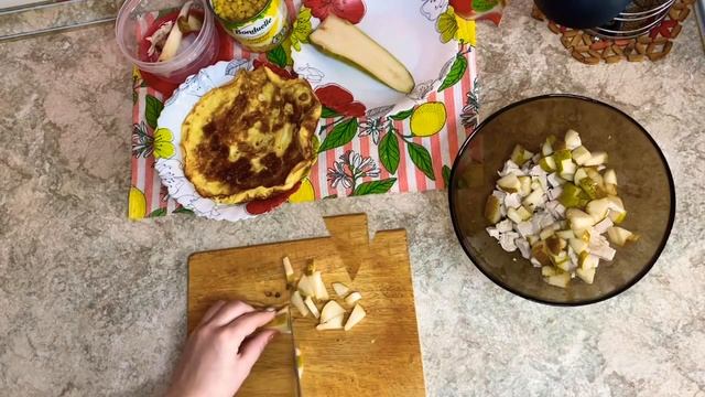 Легкий и быстрый салат с грушей и куриной грудкой смотреть онлайн