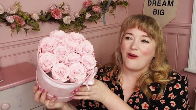 One Year Roses // Forever Roses // ONE YEAR LATER Review смотреть онлайн