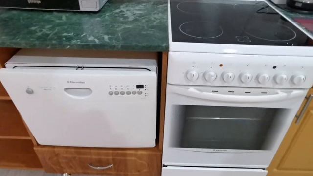 Сдаётся студия на Красных Партизан. смотреть онлайн