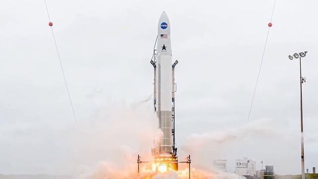 Why Astra Is the Next SpaceX смотреть онлайн