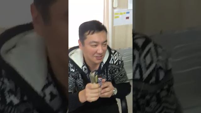 Подарки на новый год! Что же есть в мешочке смотреть онлайн