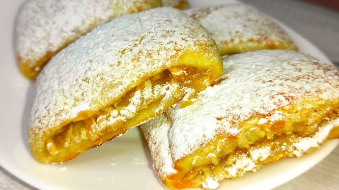 Нежные и мягкие РУЛЕТИКИ С ЯБЛОКАМИ! Съедаются до последней крошки! смотреть онлайн