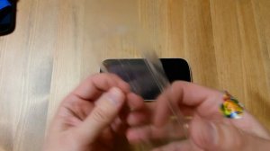 Как переклеить защитное стекло и плёнку на экран.