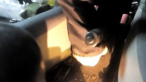 РЕГУЛИРОВКА НАТЯЖЕНИЯ ТРОСОВ РУЧНОГО СТОЯНОЧНОГО ТОРМОЗА РЕНО ЛОГАН Renault LOGAN, SANDERO, ЛАРГУС