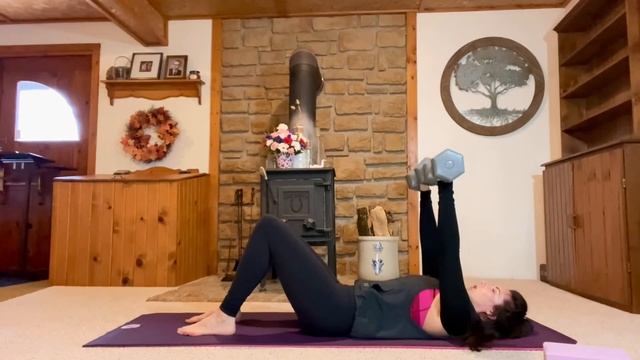Full Body Pilates - ? Focus: Heart Grounding - Mat Pilates Workout at Home 60-min Fitness смотреть онлайн