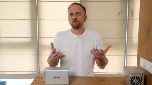 TerraMaster F2-422 Review——AFFORDABLE 10Gb Ethernet File Storage