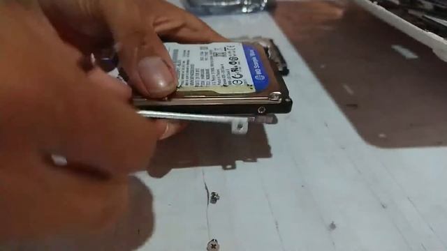 Tutorial Cara Ganti Harddisk Laptop Asus X200M смотреть онлайн