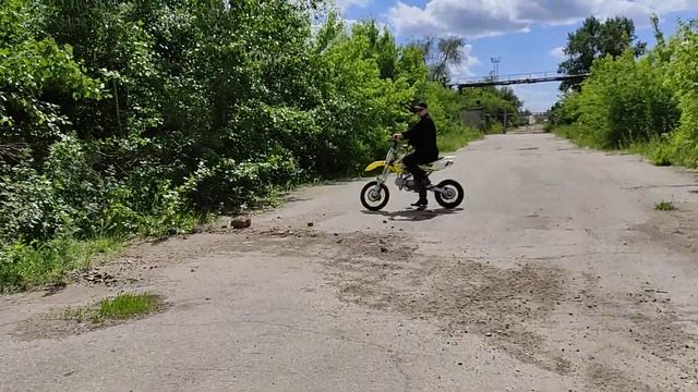 ᵖⁱᵗᵇⁱᵏᵉ ᴬᴾᴼᴸᴸᴼ ??? ¹²⁵ ????: первые метры смотреть онлайн