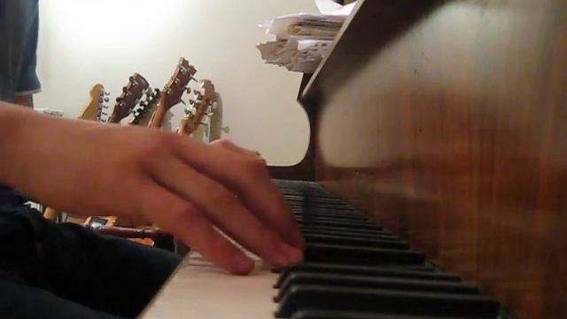 Pretentious game piano music смотреть онлайн