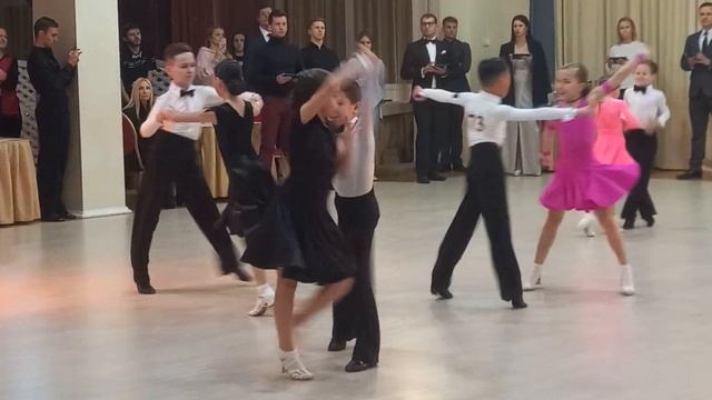 Ча-ча-ча. Бальні танці. Odessa Winter Championship. Одеса. 19.02.22. Ювенали 1+2 Open - LA смотреть онлайн