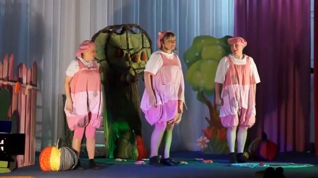 Донецк посетил "Шахтинский драматический театр" смотреть онлайн