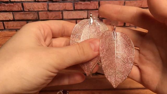 ?? ЭКСКЛЮЗИВ! СОЧНЫЕ КРАСКИ НЕЖНОСТЬ АСИММЕТРИЧНЫЕ СЕРЬГИ ЛИСТИКИ?? смотреть онлайн