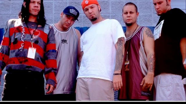 В главных ролях: рок/метал группы смотреть онлайн