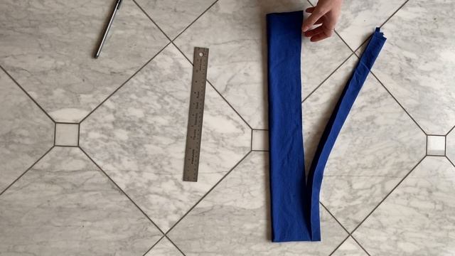 How To No Sew T Shirt Video смотреть онлайн