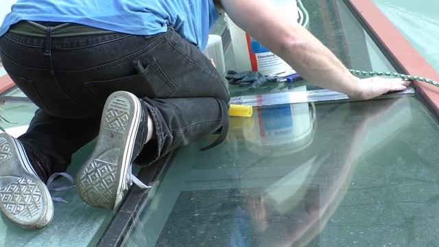 Ремонт протечек стеклянной крыши зимнего сада своими руками. Делаю сам 9 смотреть онлайн