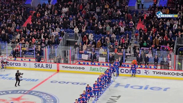 СКА-Арена поет гимн России смотреть онлайн