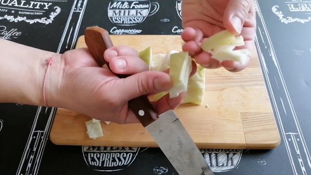 Маринованная капуста (хрустящая и пикантная) смотреть онлайн