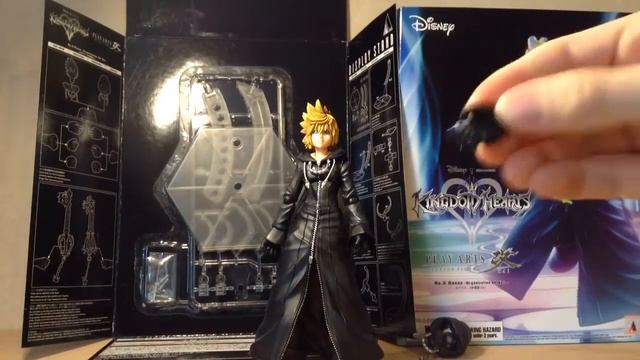Play Arts Kai Organization XIII (13) Roxas Review Kingdom Hearts Figure смотреть онлайн