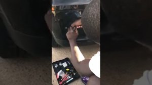 Bmw x6 e71 как поменять лампочку в передней противотуманной фаре