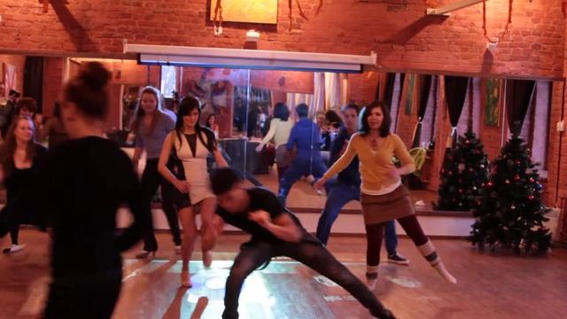 Мастер-класс по капоэйра от Рафаэля Дос-Сантоса! смотреть онлайн